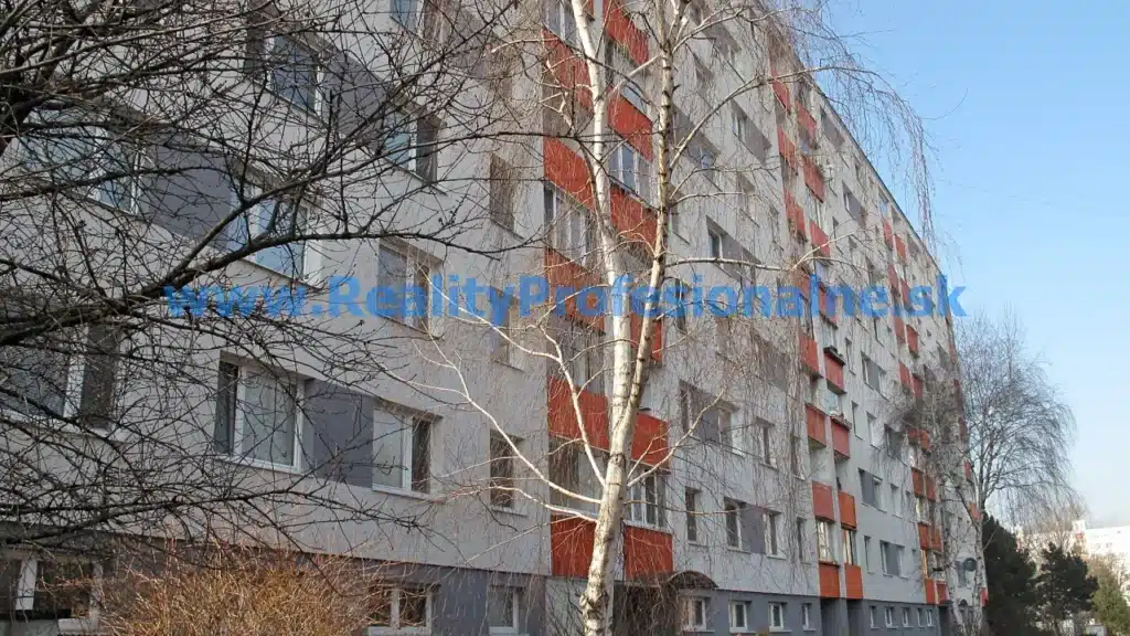 Referencia na predaj 4i bytu, Bratislava-Petržalka, predal - Miroslav Meňhart