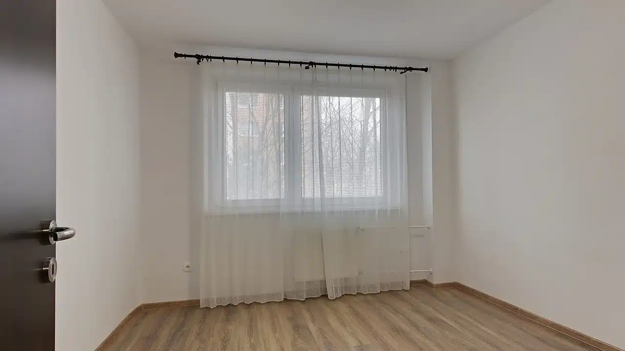 3 izbový byt v Bratislava-Petržalka-Ovsište-Mamateyova izba